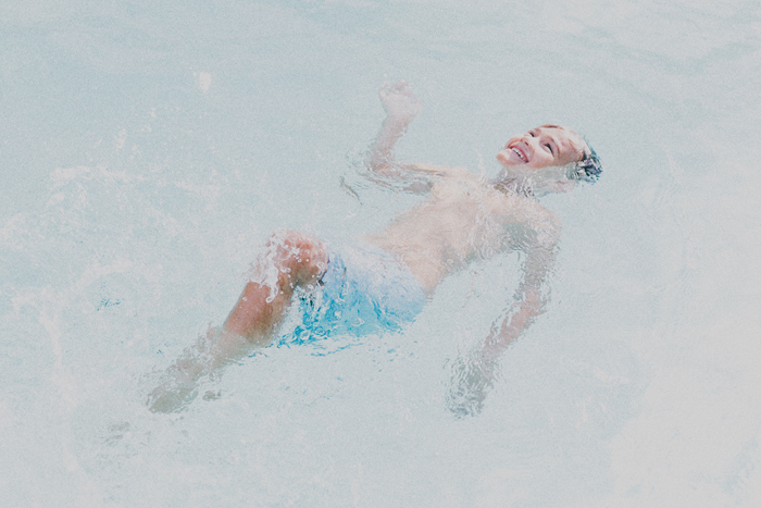 Bali Photography Service - Family Portrait - Bali Wedding Photography at Canggu Beach Bali - Apel photography (13)