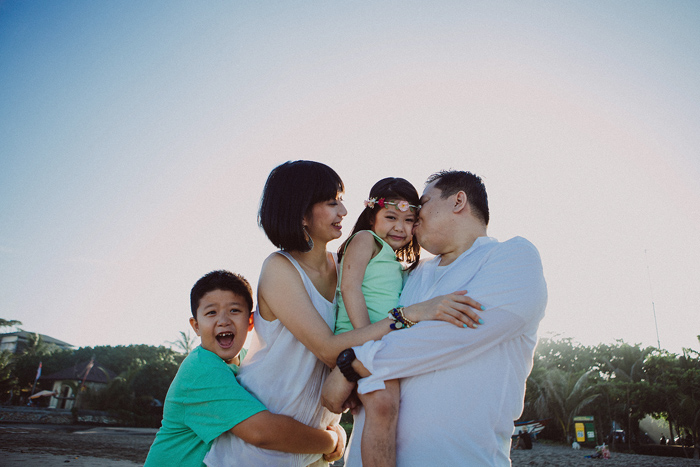 Familyphotography - familyportrait - baliphotography - baliphotographers - familyphoto (19)