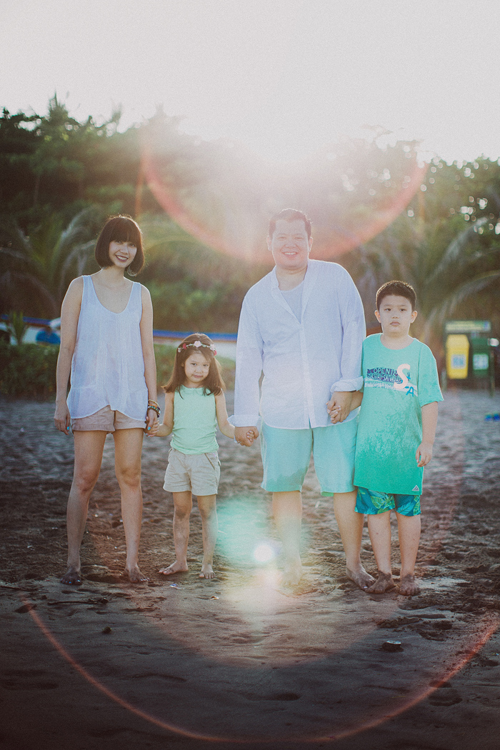 Familyphotography - familyportrait - baliphotography - baliphotographers - familyphoto (27)
