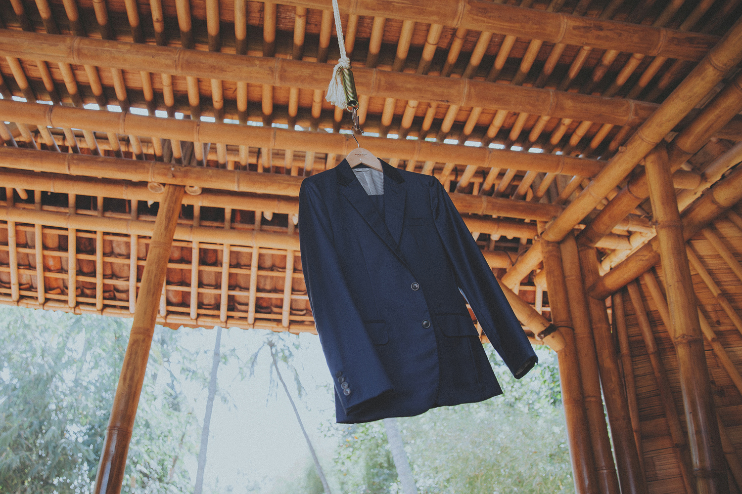 ApelPhotographyh-bambuindahwedding-ubudweddingphotographers-baliweddingphotograhpers-bestphotographersinbali-junebugwedding-lombokphotographers-11