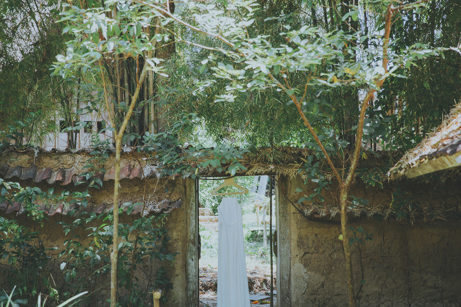 ApelPhotographyh-bambuindahwedding-ubudweddingphotographers-baliweddingphotograhpers-bestphotographersinbali-junebugwedding-lombokphotographers-13