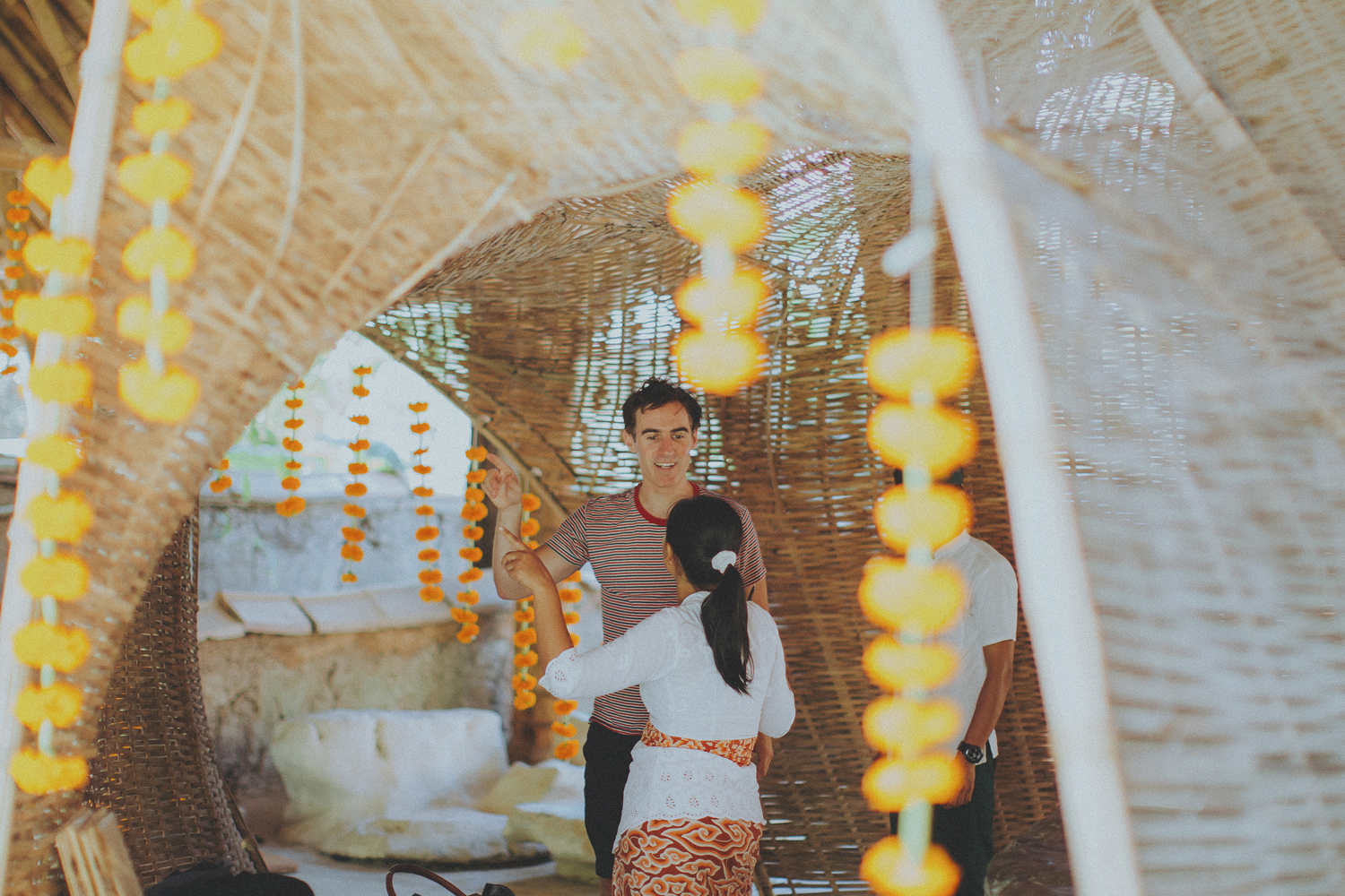 ApelPhotographyh-bambuindahwedding-ubudweddingphotographers-baliweddingphotograhpers-bestphotographersinbali-junebugwedding-lombokphotographers-17