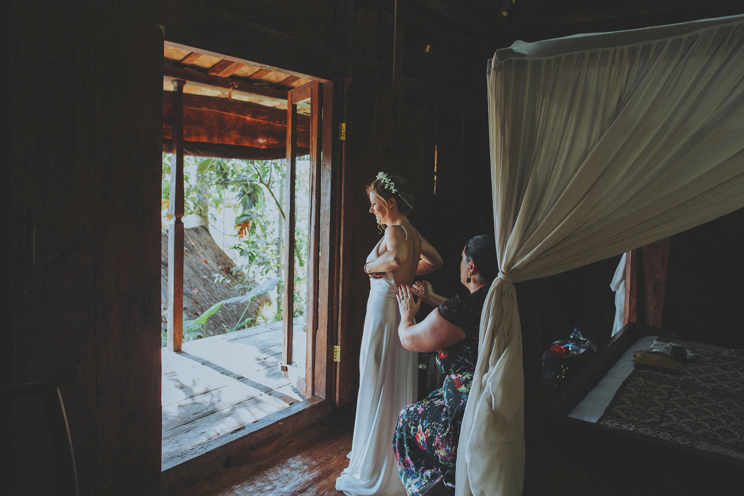 ApelPhotographyh-bambuindahwedding-ubudweddingphotographers-baliweddingphotograhpers-bestphotographersinbali-junebugwedding-lombokphotographers-37