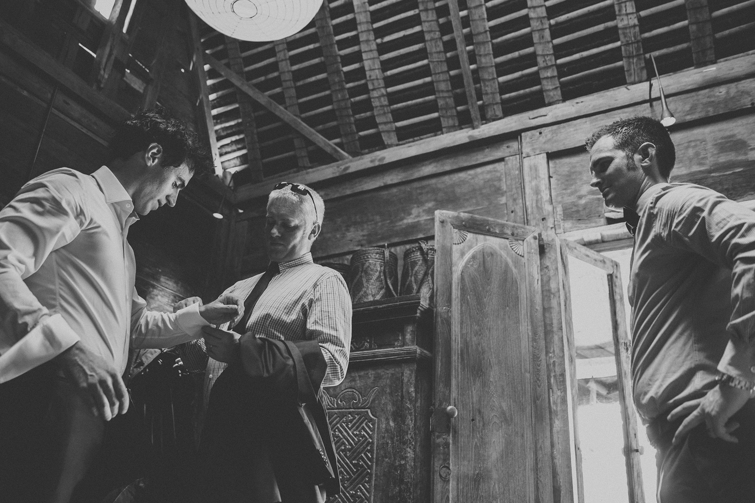 ApelPhotographyh-bambuindahwedding-ubudweddingphotographers-baliweddingphotograhpers-bestphotographersinbali-junebugwedding-lombokphotographers-44