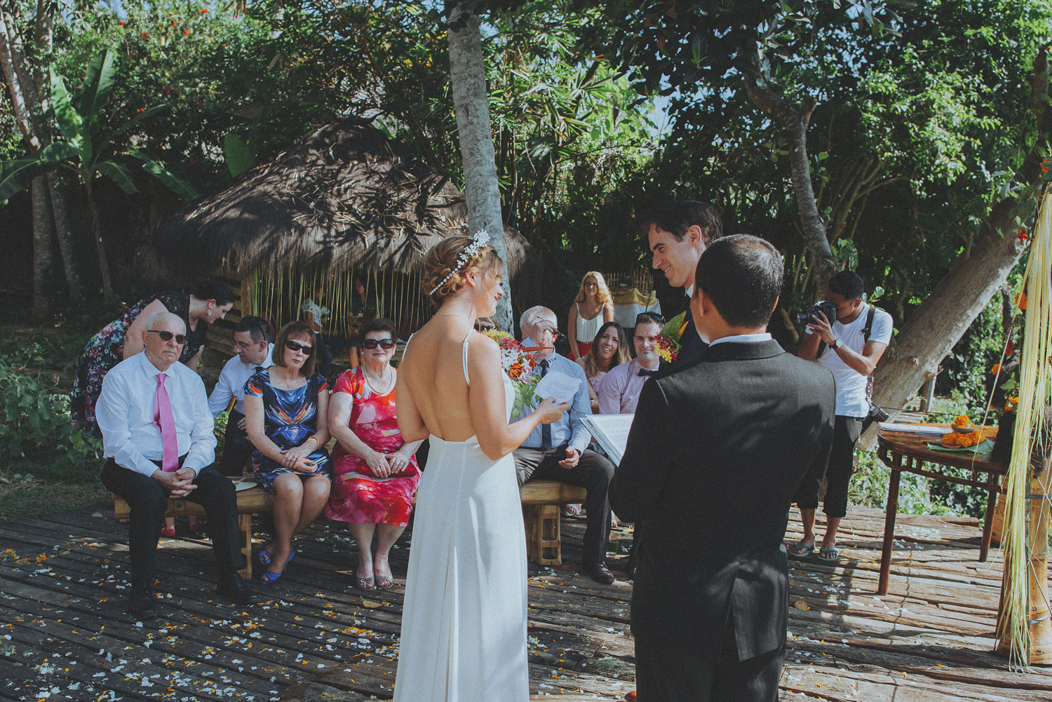 ApelPhotographyh-bambuindahwedding-ubudweddingphotographers-baliweddingphotograhpers-bestphotographersinbali-junebugwedding-lombokphotographers-55