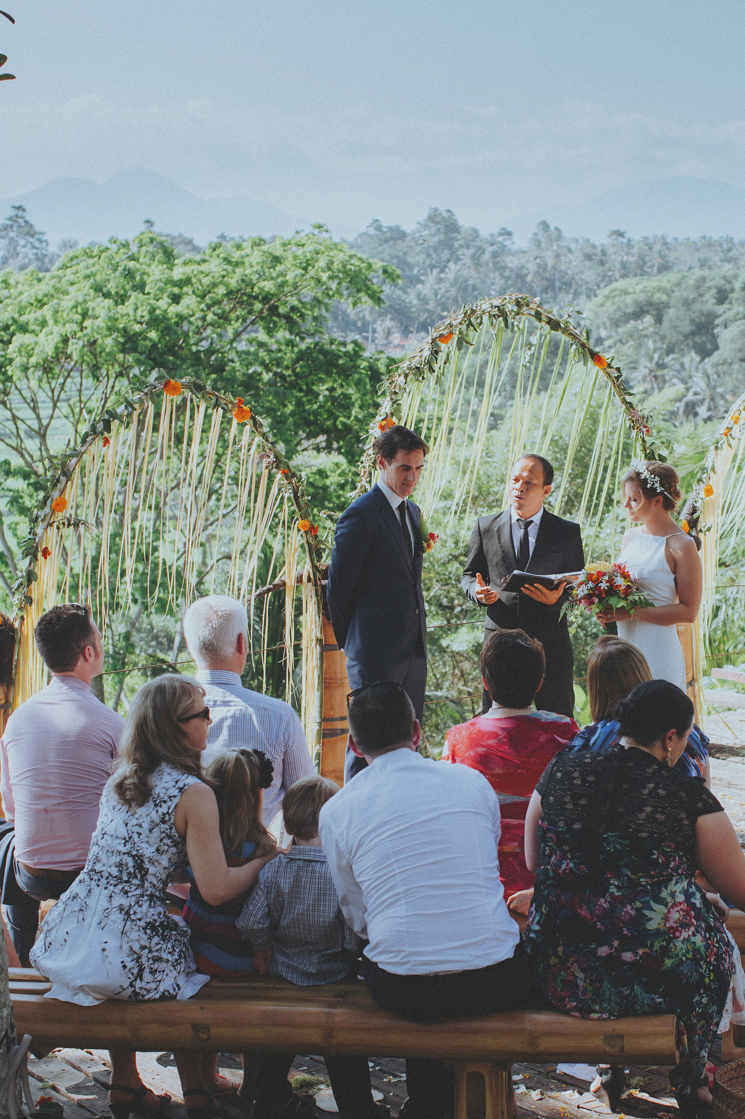 ApelPhotographyh-bambuindahwedding-ubudweddingphotographers-baliweddingphotograhpers-bestphotographersinbali-junebugwedding-lombokphotographers-56