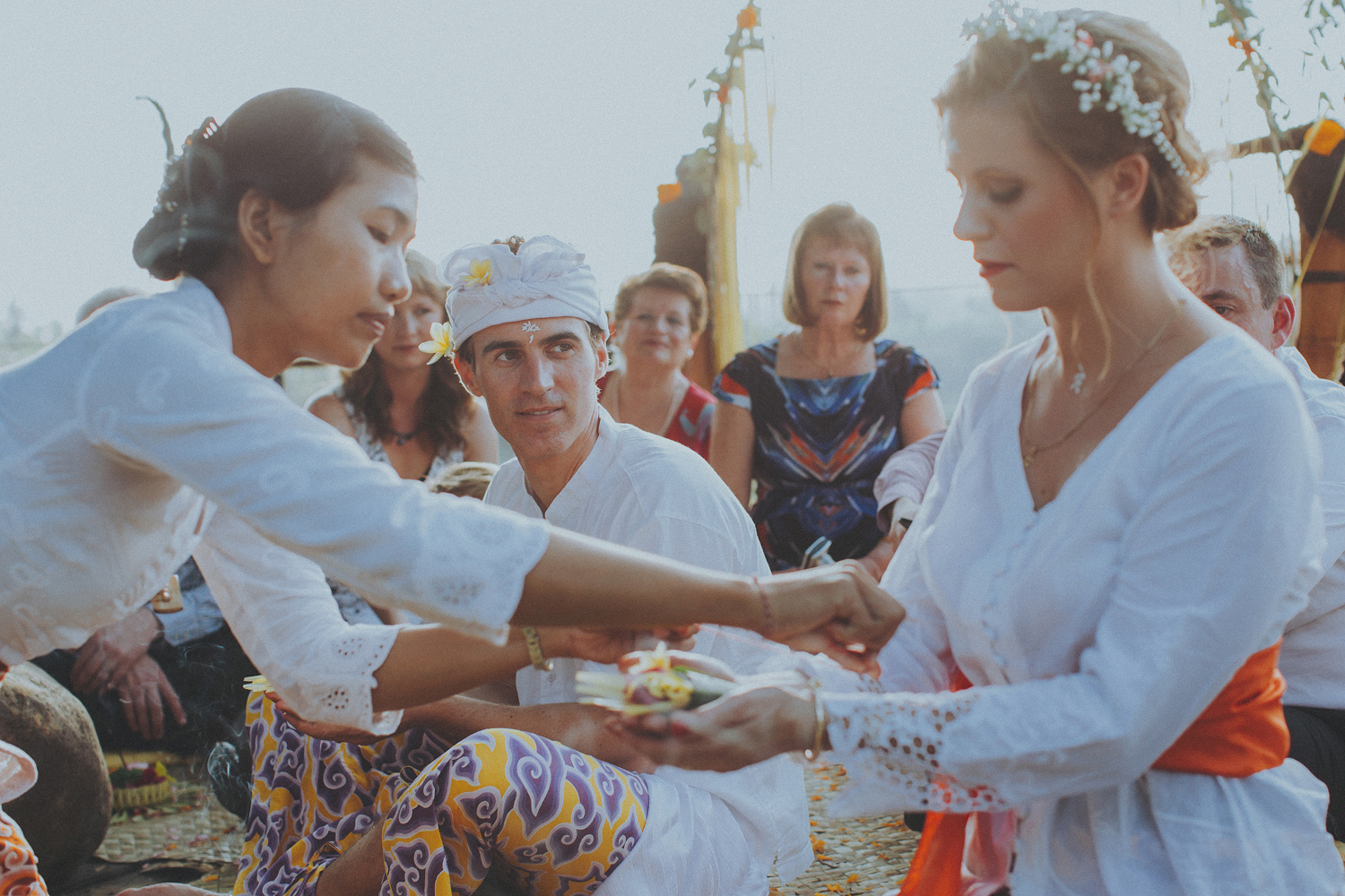 ApelPhotographyh-bambuindahwedding-ubudweddingphotographers-baliweddingphotograhpers-bestphotographersinbali-junebugwedding-lombokphotographers-85