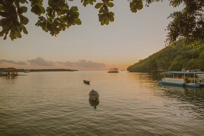 baliphotographers-baliweddingphoto-apelphotography-lembonganweddingphotography-lombokphotoswedding-engagement-preweddinginbali-pandeheryana_1