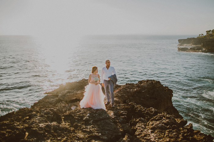 baliphotographers-baliweddingphoto-apelphotography-lembonganweddingphotography-lombokphotoswedding-engagement-preweddinginbali-pandeheryana_18