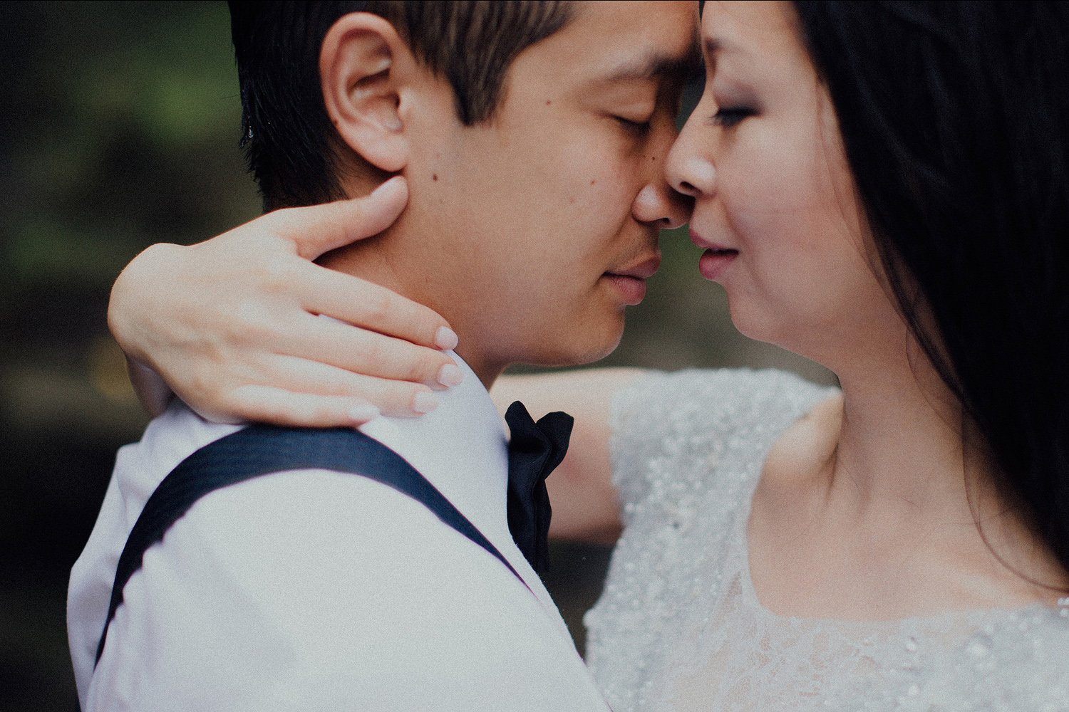 baliweddingphotographers-lembonganislandwedding-lombokweddingphotographers-pandeheryana-engagement-postweddinginbali-baliphotographers-22