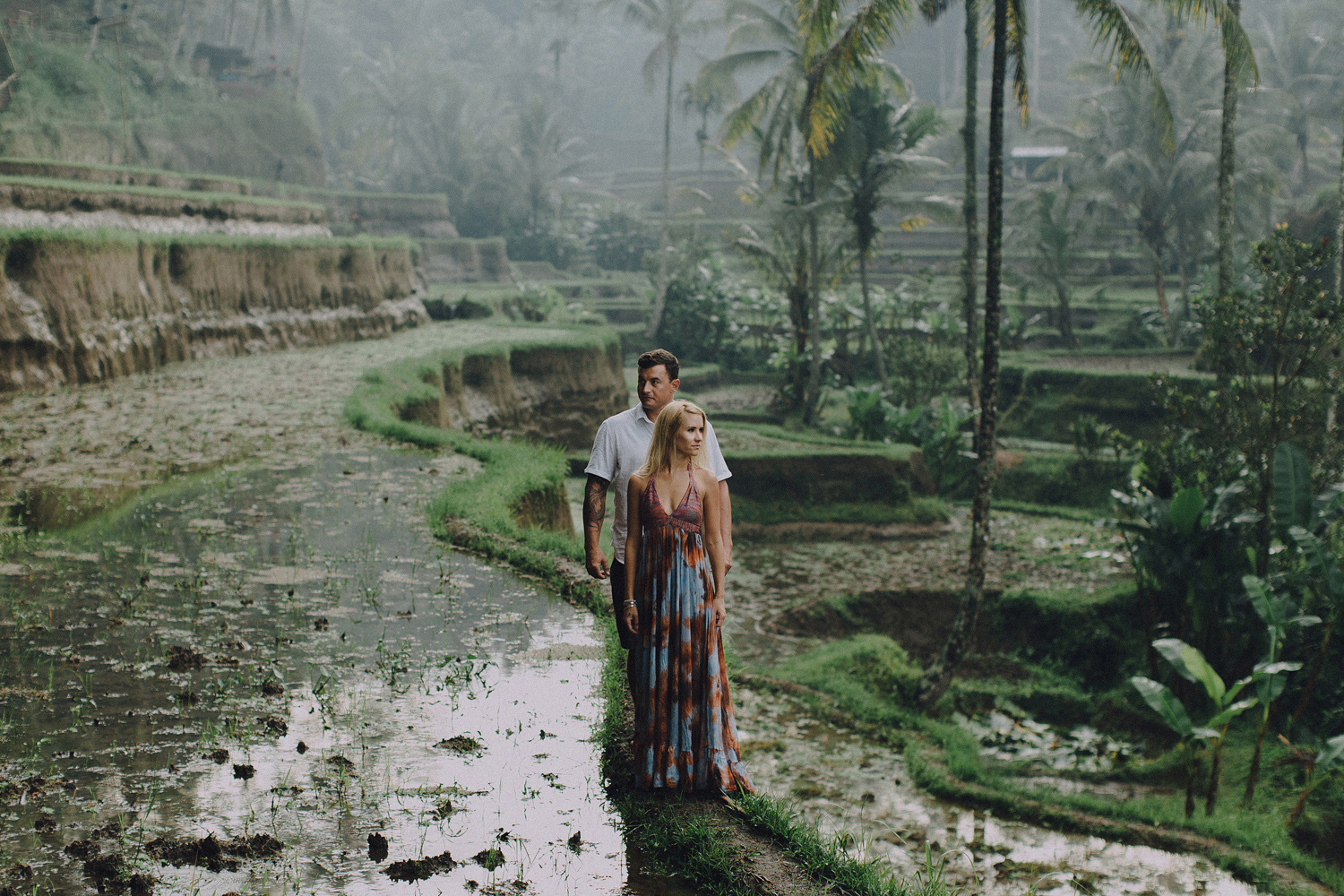 baliweddingphotographers-photographersinbali-engagementphotography-postweddinginbali-ubudweddingphotographers-pandeheryana-18