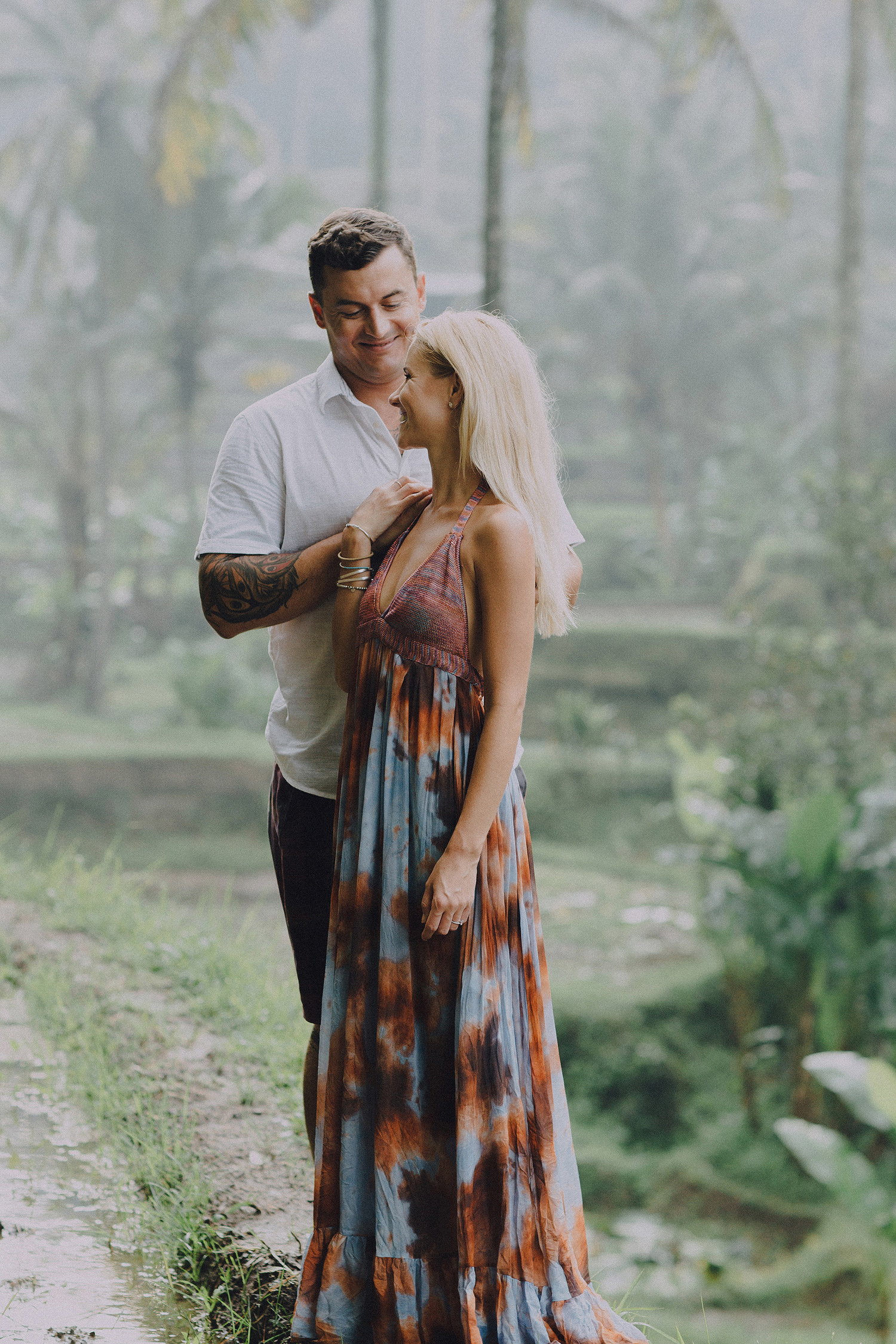 baliweddingphotographers-photographersinbali-engagementphotography-postweddinginbali-ubudweddingphotographers-pandeheryana-19