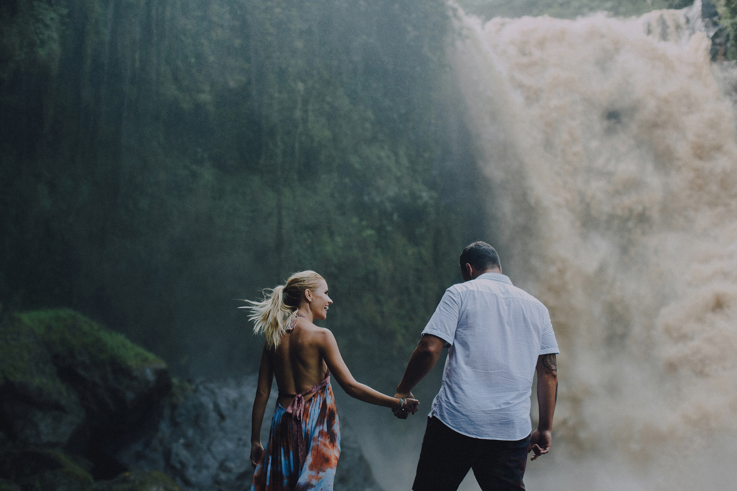 baliweddingphotographers-photographersinbali-engagementphotography-postweddinginbali-ubudweddingphotographers-pandeheryana-35