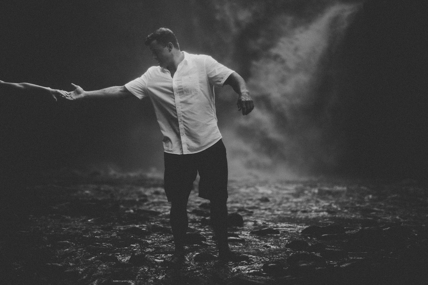 baliweddingphotographers-photographersinbali-engagementphotography-postweddinginbali-ubudweddingphotographers-pandeheryana-39