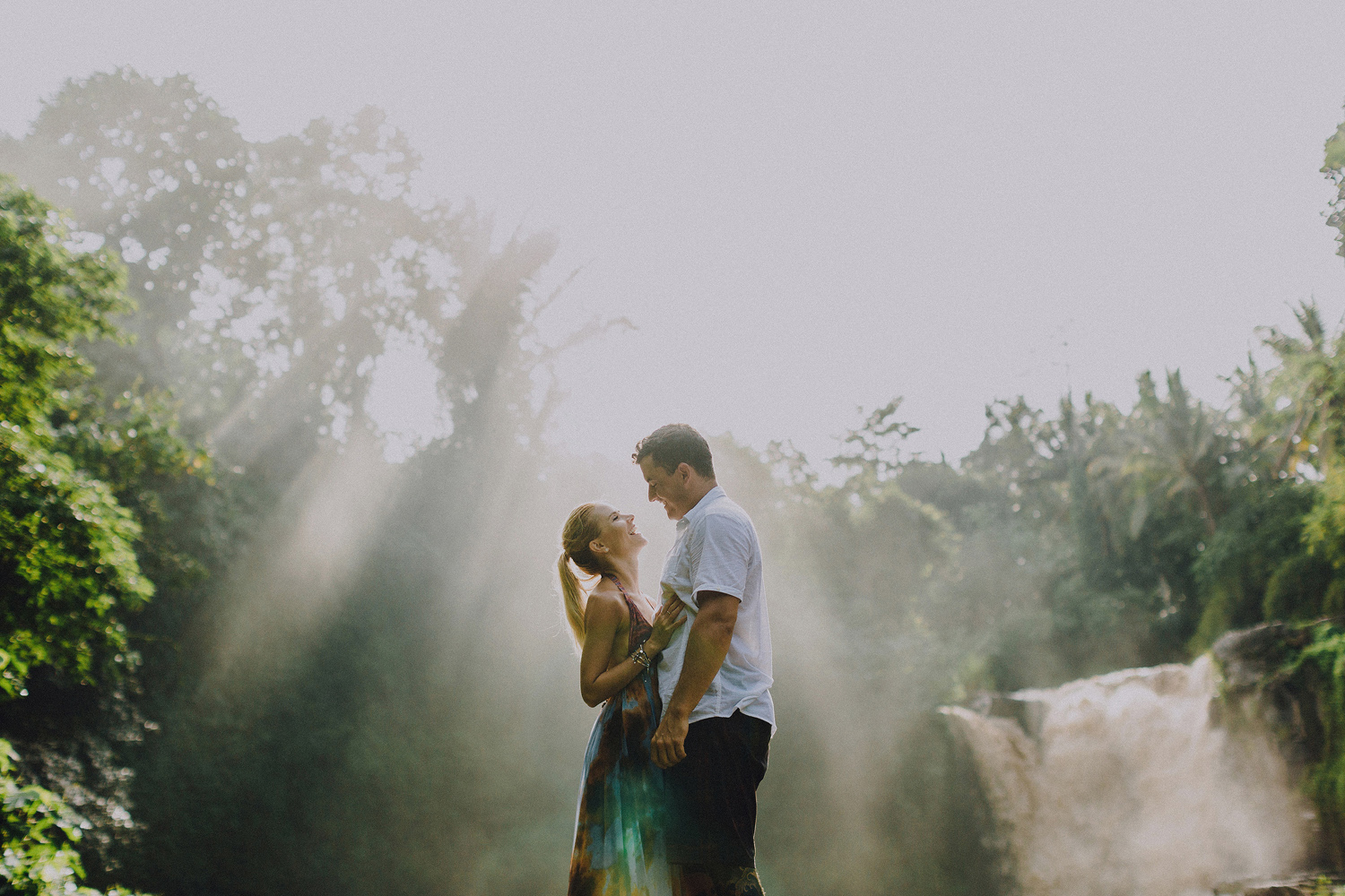 baliweddingphotographers-photographersinbali-engagementphotography-postweddinginbali-ubudweddingphotographers-pandeheryana-52