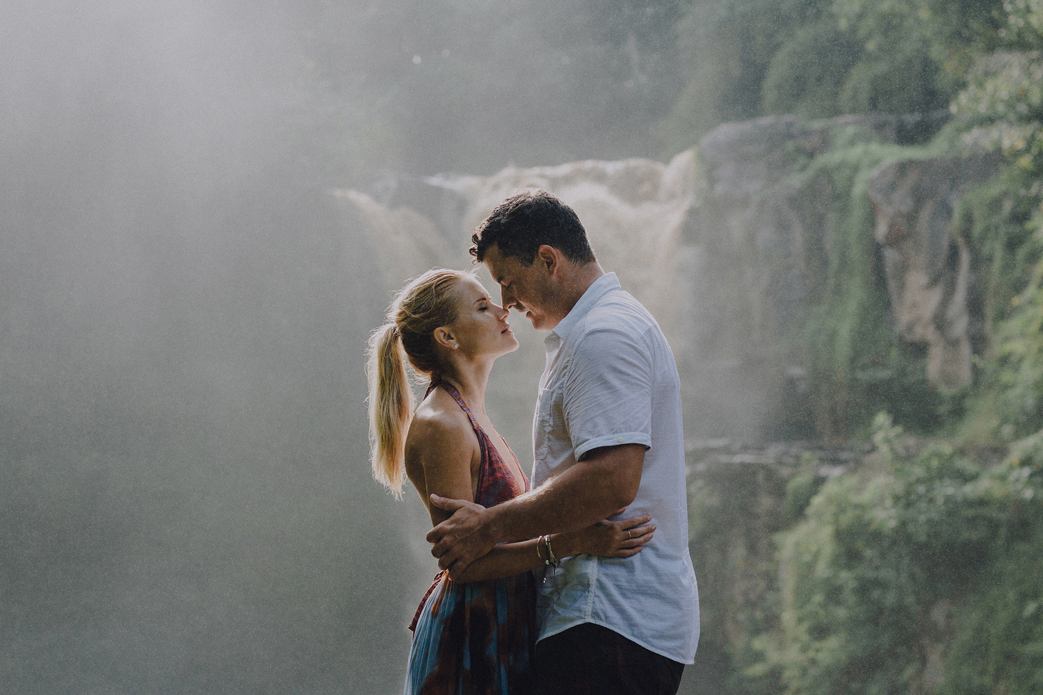 baliweddingphotographers-photographersinbali-engagementphotography-postweddinginbali-ubudweddingphotographers-pandeheryana-54