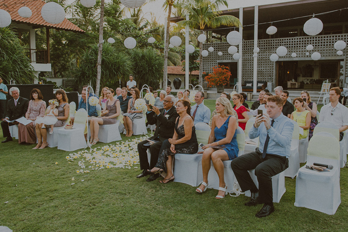 Pandeheryana_baliweddingphotography-baliwedding-photographersinbali-weddingatJeevaSaba-lombokweddingphoto-lembonganweddingphoto-nusapenida-bestweddingphotographers_48