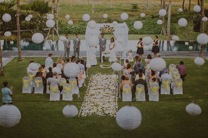 Pandeheryana_baliweddingphotography-baliwedding-photographersinbali-weddingatJeevaSaba-lombokweddingphoto-lembonganweddingphoto-nusapenida-bestweddingphotographers_50