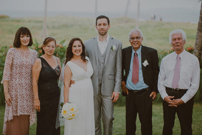 Pandeheryana_baliweddingphotography-baliwedding-photographersinbali-weddingatJeevaSaba-lombokweddingphoto-lembonganweddingphoto-nusapenida-bestweddingphotographers_68_