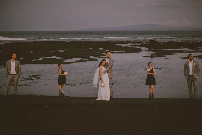 Pandeheryana_baliweddingphotography-baliwedding-photographersinbali-weddingatJeevaSaba-lombokweddingphoto-lembonganweddingphoto-nusapenida-bestweddingphotographers_94