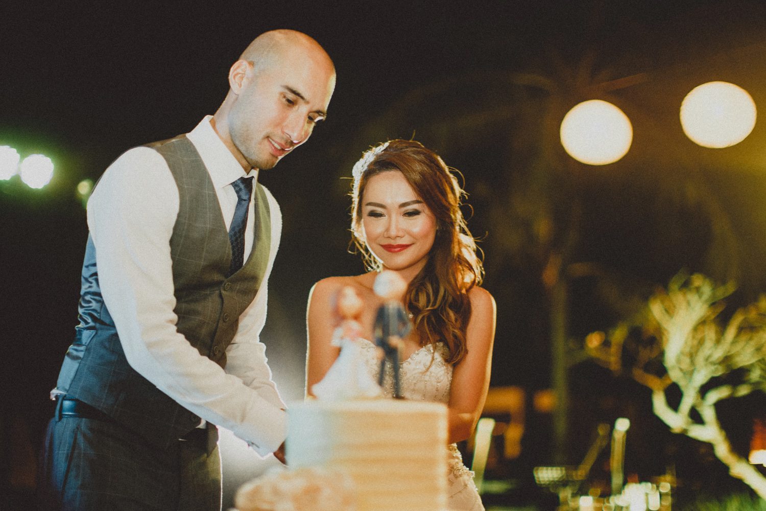 Baliweddingphotographers-arikavillaweddingcanggu-baliwedding-pandeheryana-destinationwedding-106