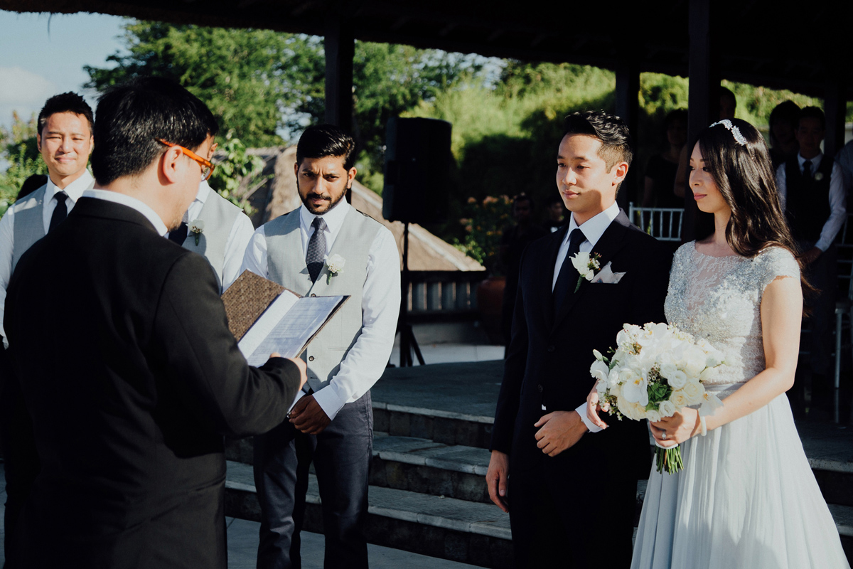 ApelPhotographyh-amanusavillaweddingamanusanusadua-weddingphotography-photographersinbali-lombokweddingphotographers-lembonganaweddingphotgraphers-51